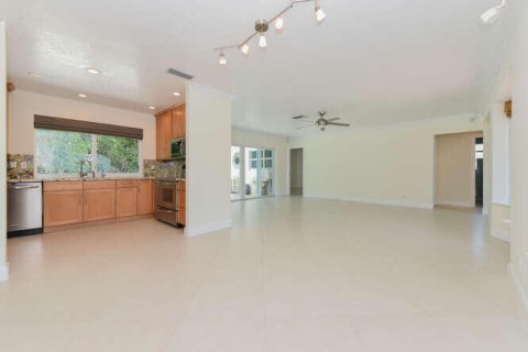 House in Fort Lauderdale, Florida 3 bedrooms, 146.51 sq.m. № 662879 - photo 26