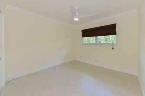 House in Fort Lauderdale, Florida 3 bedrooms, 146.51 sq.m. № 662879 - photo 12