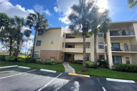 Condominio en venta en Sunrise, Florida, 1 dormitorio, 70.05 m2 № 1332258 - foto 1