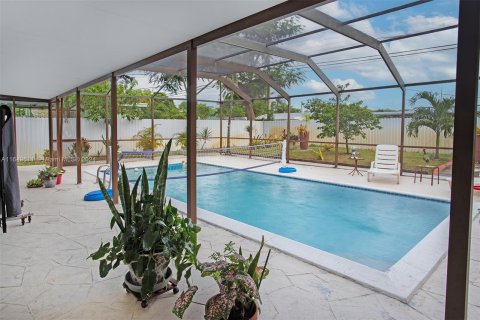 Casa en venta en Hollywood, Florida, 3 dormitorios, 104.52 m2 № 1332288 - foto 29