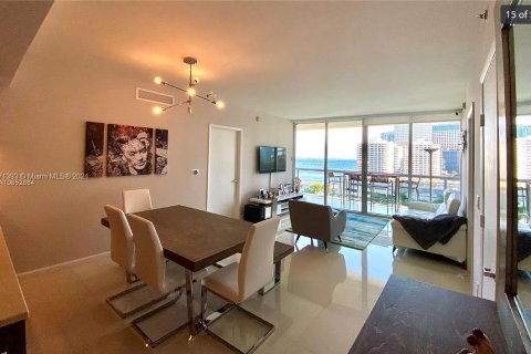 Copropriété à vendre à Miami, Floride: 2 chambres, 134.71 m2 № 1391836 - photo 12