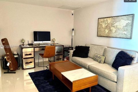 Condominio en venta en Miami, Florida, 2 dormitorios, 134.71 m2 № 1391836 - foto 13