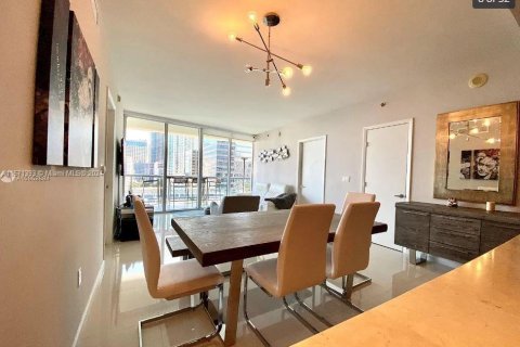 Condominio en venta en Miami, Florida, 2 dormitorios, 134.71 m2 № 1391836 - foto 5