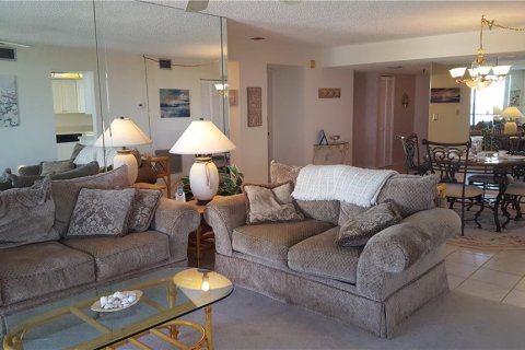 Condominio en alquiler en Madeira Beach, Florida, 3 dormitorios, 150.97 m2 № 251542 - foto 9