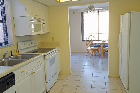 Condominio en alquiler en Madeira Beach, Florida, 3 dormitorios, 150.97 m2 № 251542 - foto 11