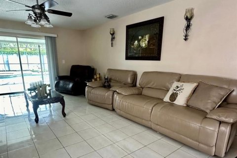 Купить виллу или дом в Тампа, Флорида 5 комнат, 128.21м2, № 1137331 - фото 6