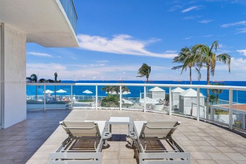 Condo in Fort Lauderdale, Florida, 1 bedroom  № 1140823 - photo 4