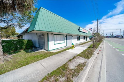Immobilier commercial à vendre à Oakland Park, Floride № 471159 - photo 19