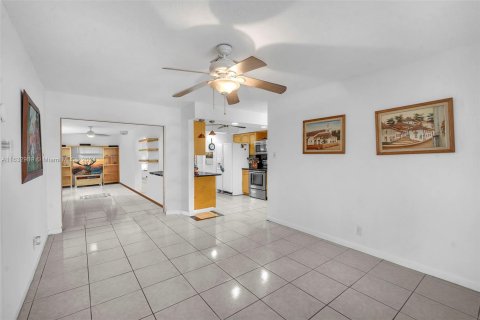 Casa en venta en Margate, Florida, 2 dormitorios, 157 m2 № 1293662 - foto 12