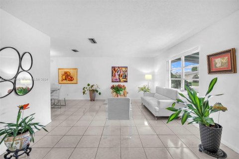 Casa en venta en Margate, Florida, 2 dormitorios, 157 m2 № 1293662 - foto 9