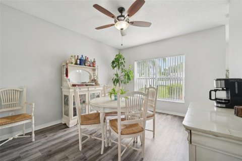 Villa ou maison à vendre à Kissimmee, Floride: 4 chambres, 258.64 m2 № 1279640 - photo 16