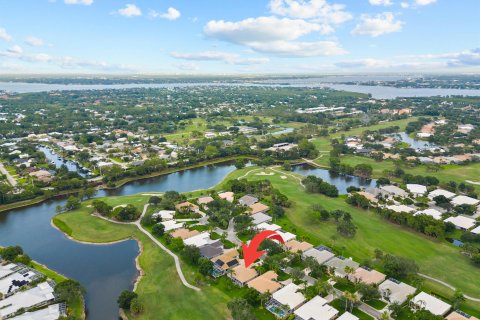 House in Palm City, Florida 3 bedrooms, 166.57 sq.m. № 1221348 - photo 12