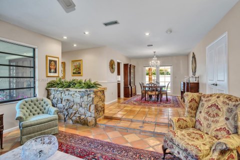 Casa en venta en Palmetto Bay, Florida, 4 dormitorios, 272.39 m2 № 1147638 - foto 6