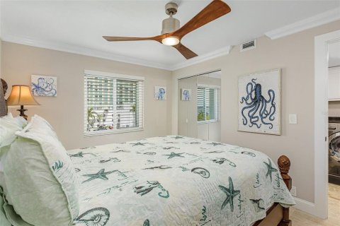 Condo in Fort Myers, Florida, 2 bedrooms  № 1108659 - photo 17