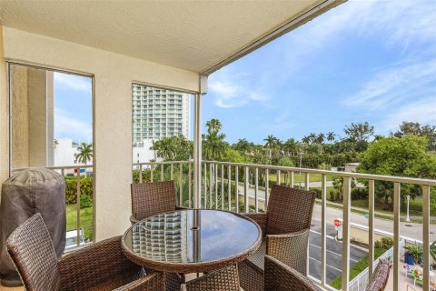 Condo in Fort Myers, Florida, 2 bedrooms  № 1108659 - photo 21