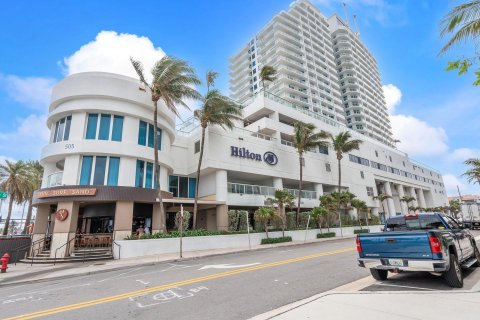 Condo in Fort Lauderdale, Florida  № 972712 - photo 3