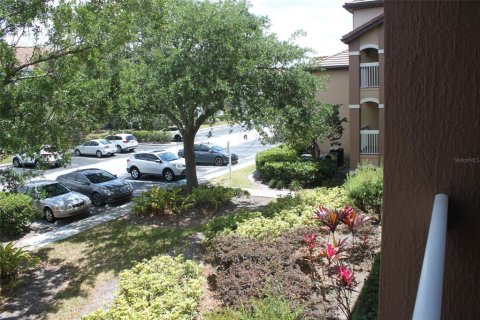 Condo in Orlando, Florida, 2 bedrooms  № 1383871 - photo 3