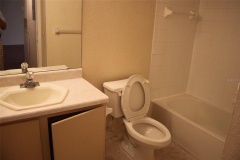 Condo in Orlando, Florida, 2 bedrooms  № 1383871 - photo 6