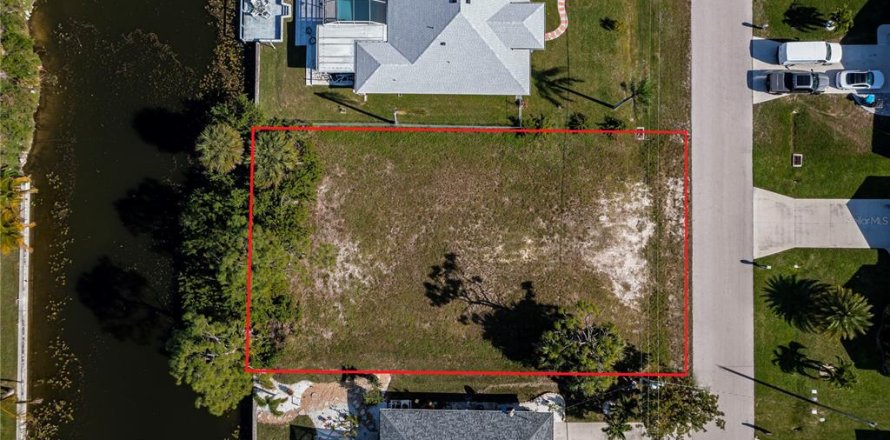 Terreno en Cape Coral, Florida № 1386513