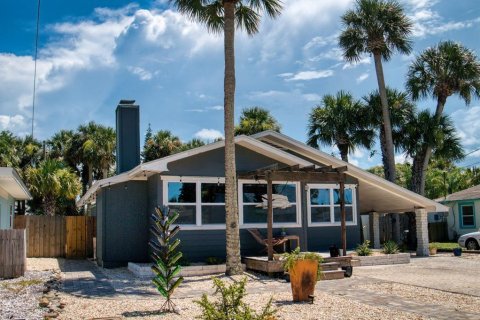 Villa ou maison à louer à New Smyrna Beach, Floride: 3 chambres, 140.75 m2 № 1386563 - photo 1