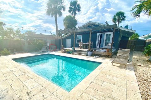 Casa en alquiler en New Smyrna Beach, Florida, 3 dormitorios, 140.75 m2 № 1386563 - foto 2