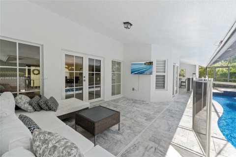 Casa en venta en Coral Springs, Florida, 5 dormitorios, 263.94 m2 № 1376048 - foto 17