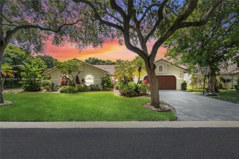 Casa en venta en Coral Springs, Florida, 5 dormitorios, 263.94 m2 № 1376048 - foto 1