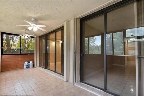 Copropriété à vendre à Tamarac, Floride: 2 chambres, 137.5 m2 № 1332223 - photo 29