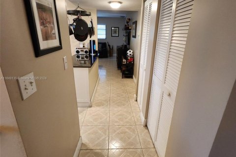 Copropriété à vendre à Tamarac, Floride: 2 chambres, 137.5 m2 № 1332223 - photo 10