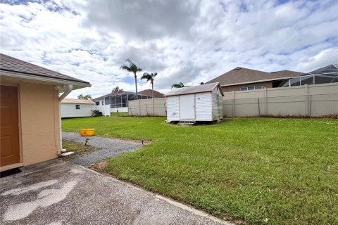 House in Lakeland, Florida 4 bedrooms, 315.68 sq.m. № 1399334 - photo 2