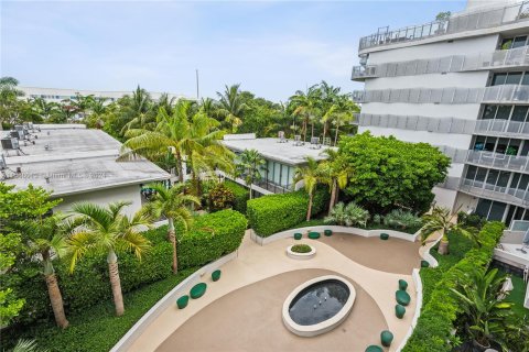 Condominio en venta en Miami Beach, Florida, 1 dormitorio, 66.98 m2 № 1208911 - foto 10