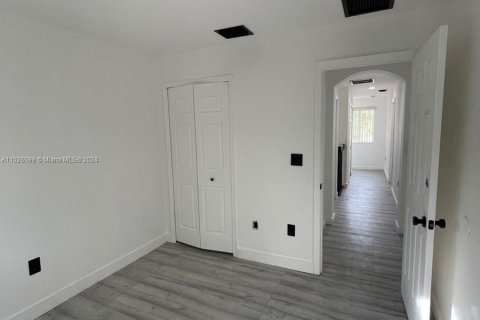 Adosado en venta en Homestead, Florida, 3 dormitorios, 132.2 m2 № 1004673 - foto 10