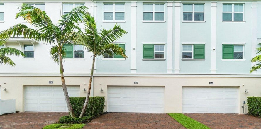 Townhouse in Palm Beach Gardens, Florida 4 bedrooms, 209.22 sq.m. № 1224833