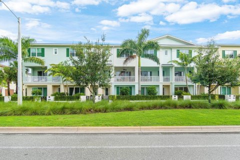 Adosado en venta en Palm Beach Gardens, Florida, 4 dormitorios, 209.22 m2 № 1224833 - foto 3