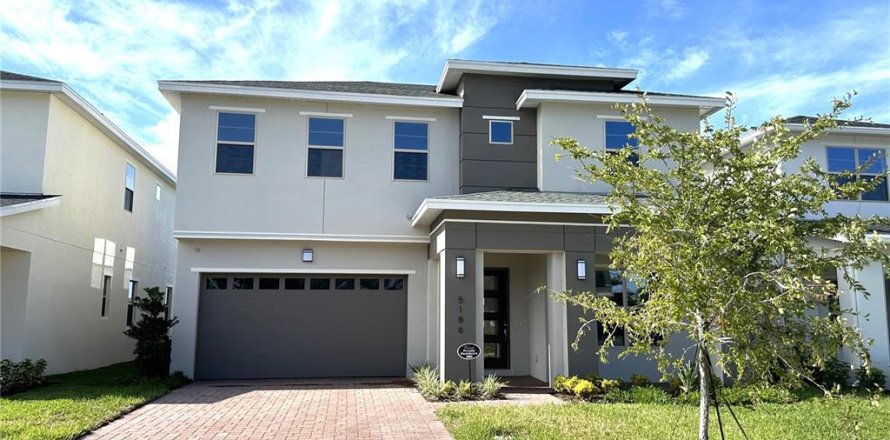 House in Saint Cloud, Florida 6 bedrooms, 267.84 sq.m. № 1346140