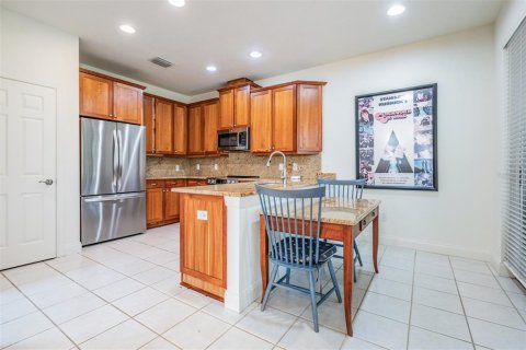 Adosado en venta en Tampa, Florida, 4 dormitorios, 255.67 m2 № 1341444 - foto 14