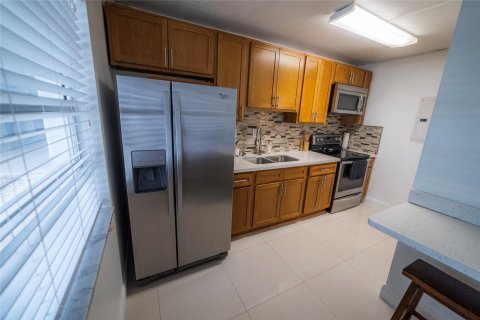 Condominio en venta en Plantation, Florida, 1 dormitorio, 83.61 m2 № 1227607 - foto 16