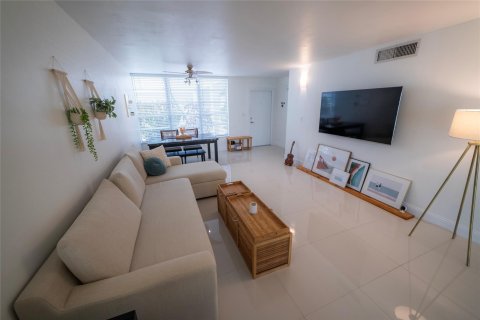 Condo in Plantation, Florida, 1 bedroom  № 1227607 - photo 21