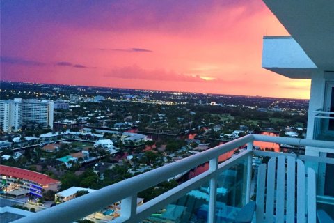 Condo in Fort Lauderdale, Florida, 1 bedroom  № 1228732 - photo 1