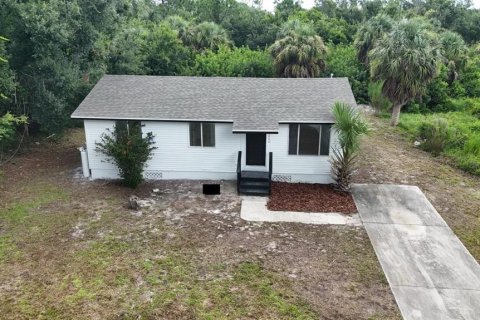 House in Punta Gorda, Florida 3 bedrooms, 84.73 sq.m. № 1326332 - photo 11