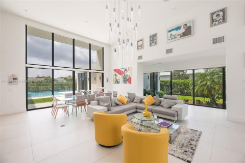 Villa ou maison à vendre à Weston, Floride: 6 chambres, 700.39 m2 № 694512 - photo 14