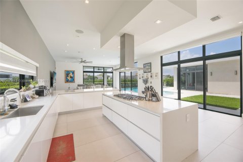 Villa ou maison à vendre à Weston, Floride: 6 chambres, 700.39 m2 № 694512 - photo 20
