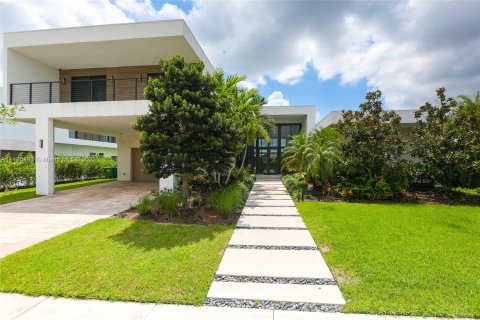Villa ou maison à vendre à Weston, Floride: 6 chambres, 700.39 m2 № 694512 - photo 10