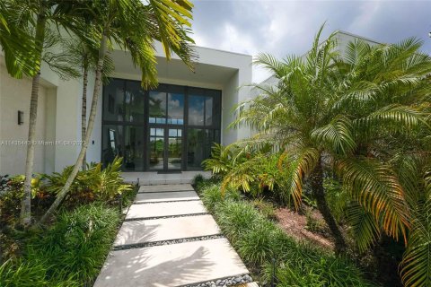 Villa ou maison à vendre à Weston, Floride: 6 chambres, 700.39 m2 № 694512 - photo 9