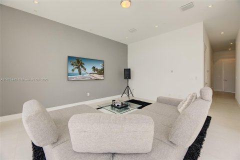 Casa en venta en Weston, Florida, 6 dormitorios, 700.39 m2 № 694512 - foto 30
