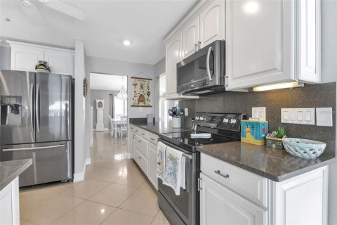 Villa ou maison à vendre à Punta Gorda, Floride: 4 chambres, 192.12 m2 № 1382572 - photo 5