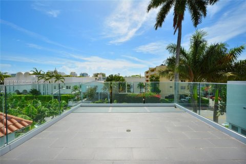 Touwnhouse à vendre à Miami Beach, Floride: 3 chambres, 168.8 m2 № 1354525 - photo 8