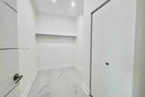 Adosado en venta en Miami Beach, Florida, 3 dormitorios, 168.8 m2 № 1354525 - foto 9