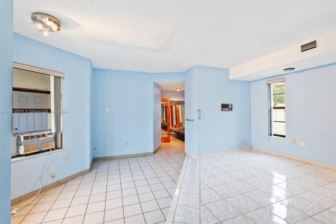 Villa ou maison à vendre à Miami Springs, Floride: 3 chambres, 122.82 m2 № 1399827 - photo 7