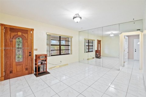 Casa en venta en Miami Springs, Florida, 3 dormitorios, 122.82 m2 № 1399827 - foto 16